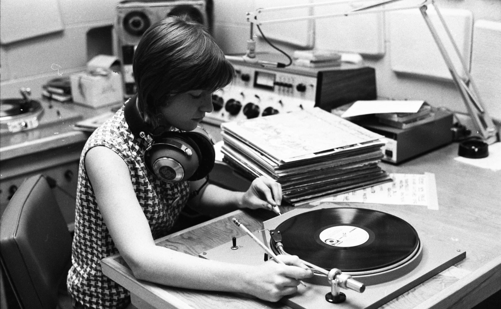 1975-10_CaroleBoughterFirstDJ.jpg