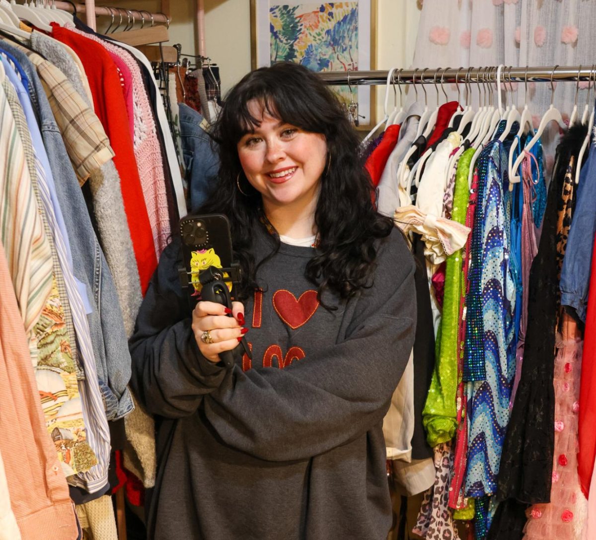 Hannah Marie Swanson creates social media content under the name @foxesse_.